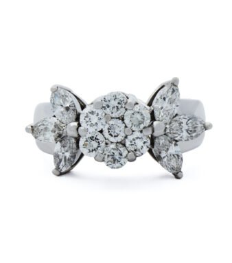 Exquisite Diamond Cluster Ring with Floral Motif Design