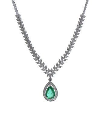 Exquisite Emerald and Diamond Jewelry Set